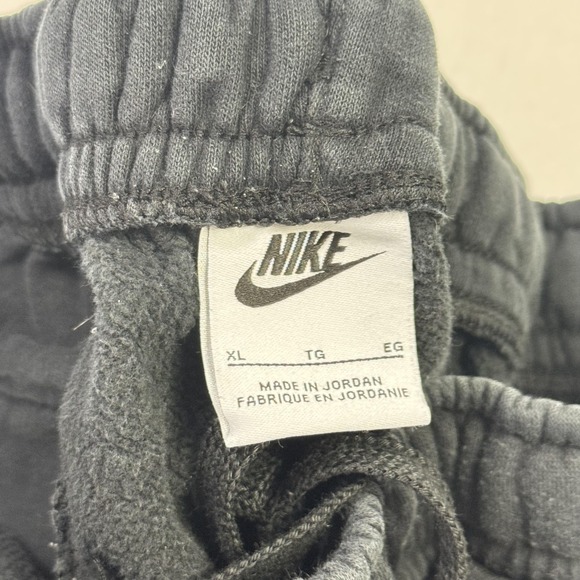 Nike Sweatpants Mens XL Black Fleece Jogger Waist Drawstring Cuffed Pockets Logo - Picture 2 of 10